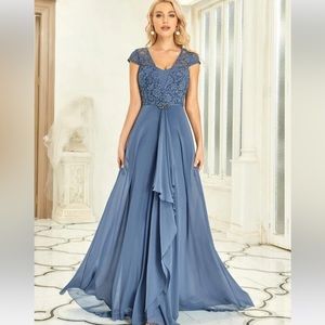 EVER PRETTY Lace Chiffon Dress Size L 8/10 NWOT Dusty Blue Bridesmaids dress